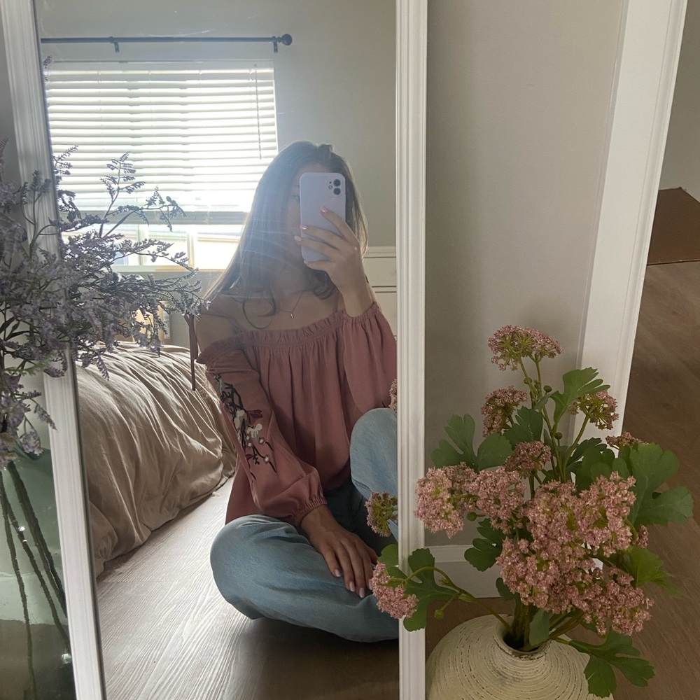 InTu Soft Dusty Pink Off-The-Shoulder Blouse with Embroidered Sleeves